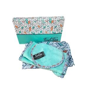 Fresh Face Reusable Makeup Remover Towels - Sealed, New in Box Teal